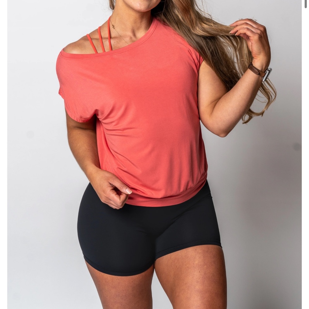 P’tula Tennis Tee - Medium - Sunset